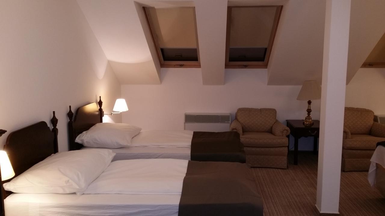 Opera Loft Rooms And Apartments Boedapest Buitenkant foto