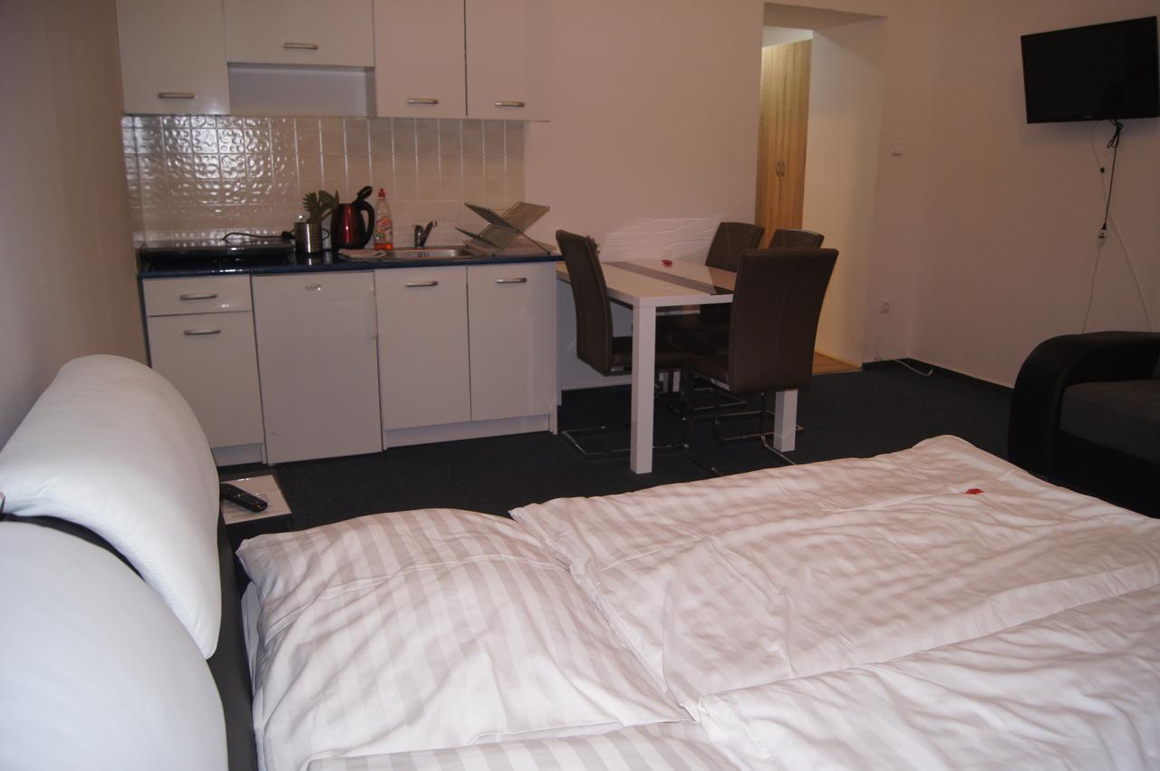 Opera Loft Rooms And Apartments Boedapest Buitenkant foto